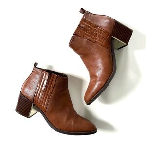 Nine West Cognac Brown Leather Walburga Stack Heeled Pointed Toe Ankle Boots